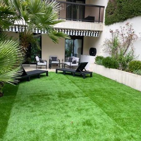 T2 Avec Terrasse Et Jardin Apartment Кан Екстериор снимка