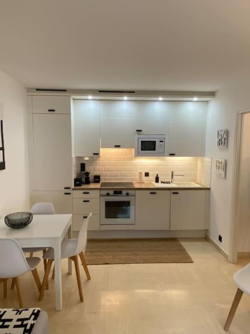 T2 Avec Terrasse Et Jardin Apartment Кан Екстериор снимка