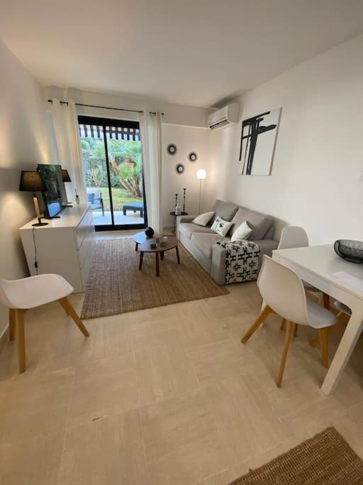 T2 Avec Terrasse Et Jardin Apartment Кан Екстериор снимка